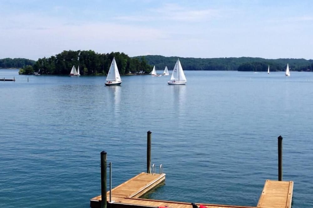Sep & Oct Dates Available! Peninsula Paradise at Bernard's Landing