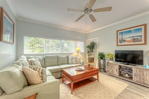 Smart TV, DVD player