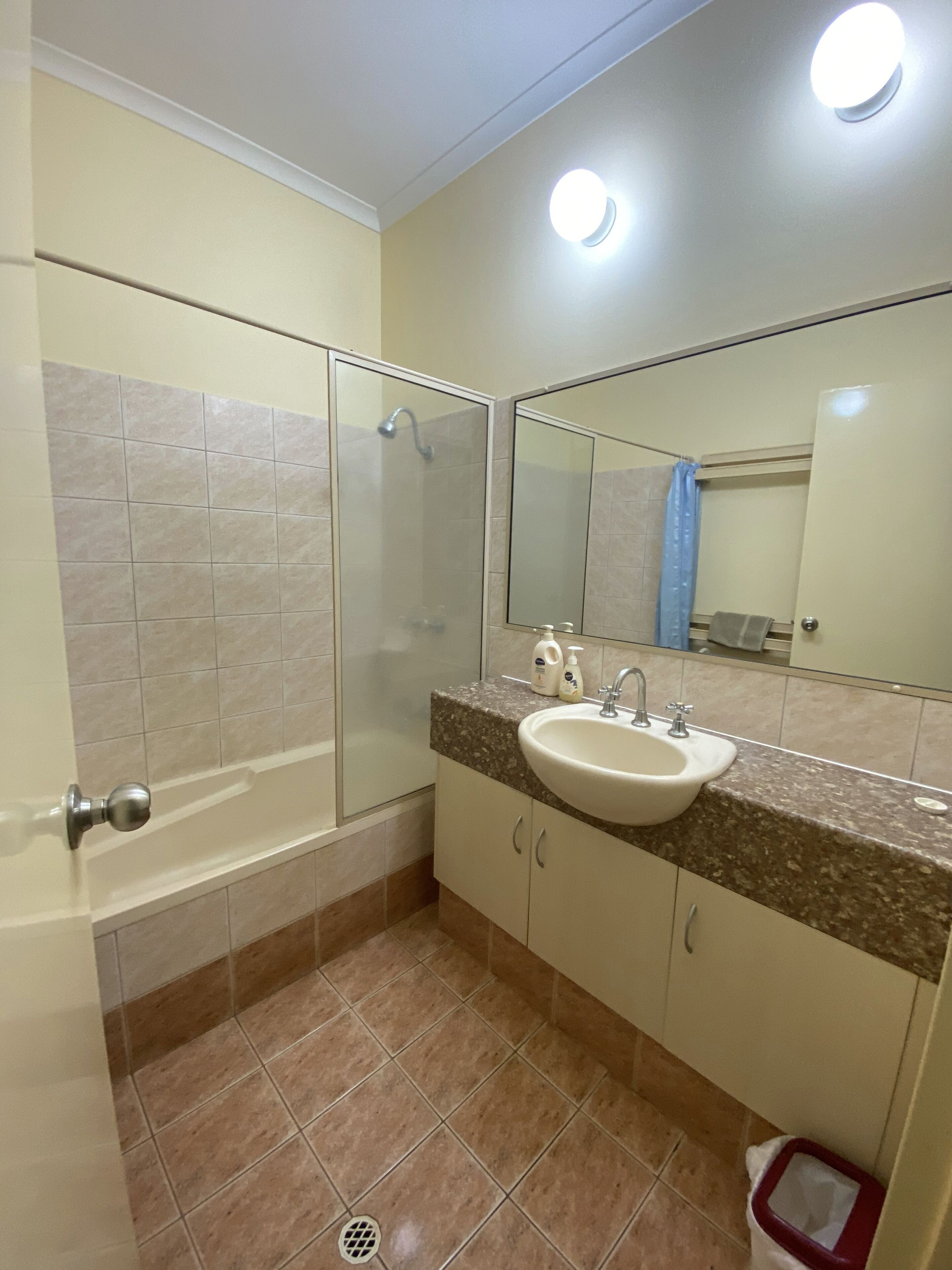 Cable Beach - 2 Bedroom Apartment — image 10