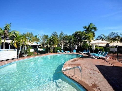 Cable Beach - 2 Bedroom Apartment