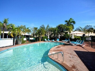 Cable Beach - 2 Bedroom Apartment