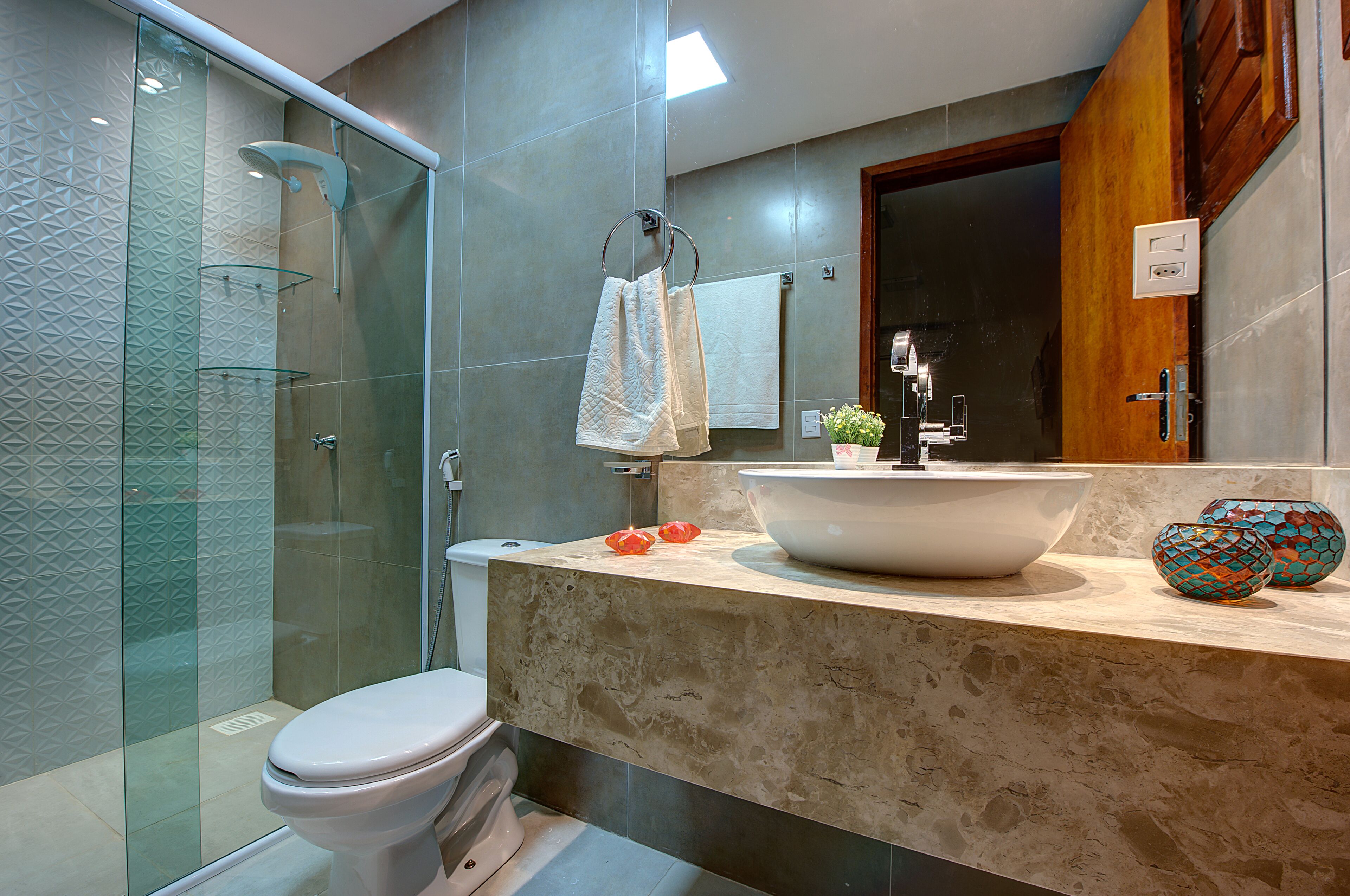 Luxury House BEACH PARK-7 SUITES AR / TV-27 People-50m from Beach