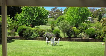 Sherwood Park - A rural atmosphere in town / set on 2 acres