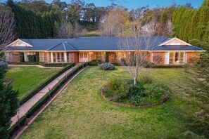 Exterior - Sherwood Park - A rural atmosphere in town / set on 2 acres (Bowral)