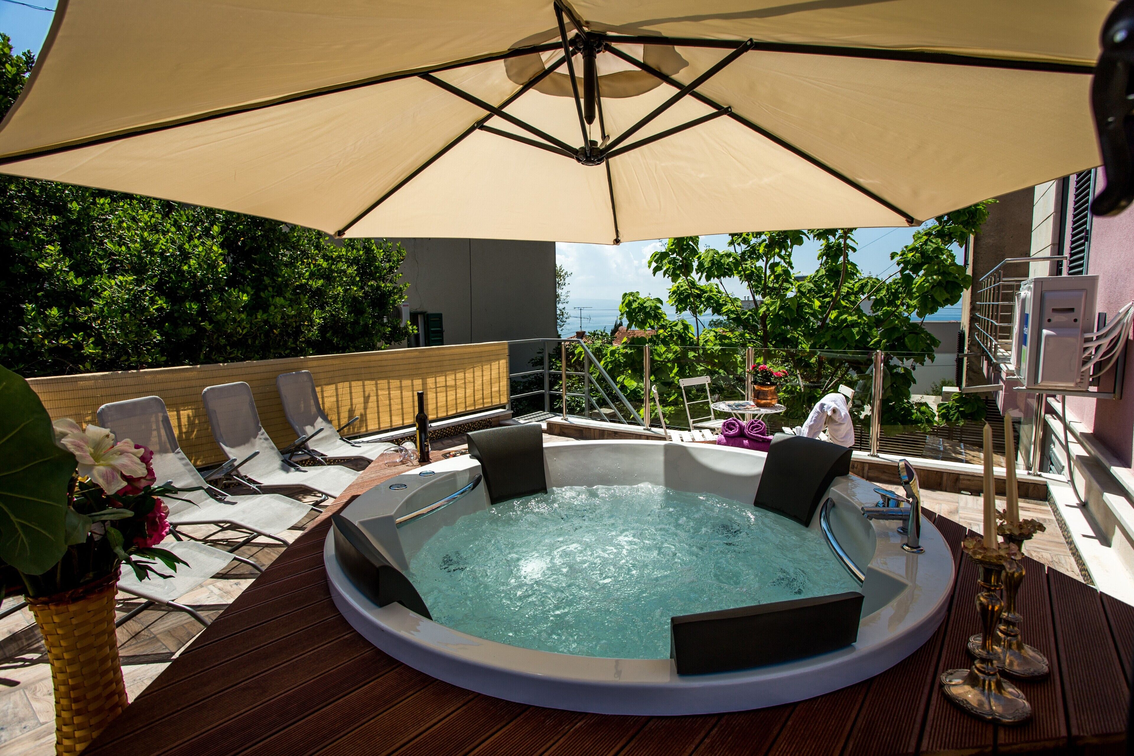 Bain à remous extérieur