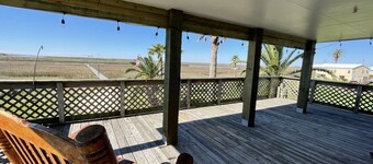 Bay House- Excellent Fishing House With Large Lighted Pier At The Caney Creek "Y