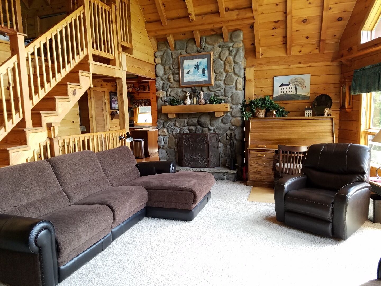 Paradise getaway log home with pool - Cazenovia 10 min away