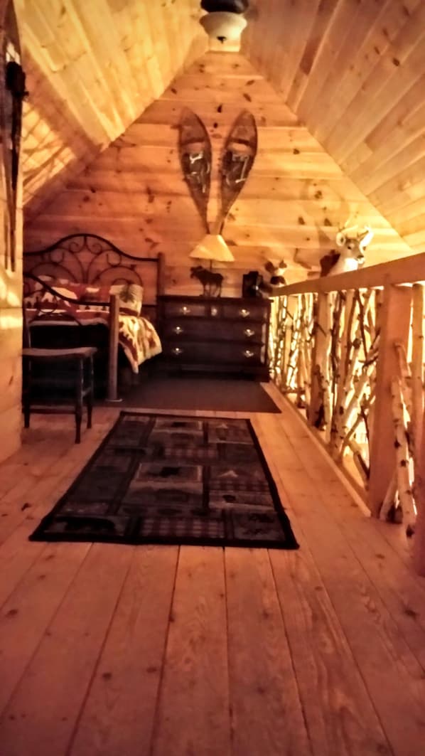 4 chambres, bureau, fer et planche à repasser, accès au Wi-Fi (inclus)