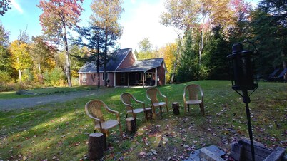 3 Bedroom & Loft - Great Home For Multi-Season Sports - Sleeps 6-8, 🐕 friendly