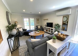 TV, DVD player, stereo, offices