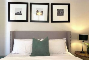 3 slaapkamers, een strijkplank/strijkijzer, reisbedje, wifi
