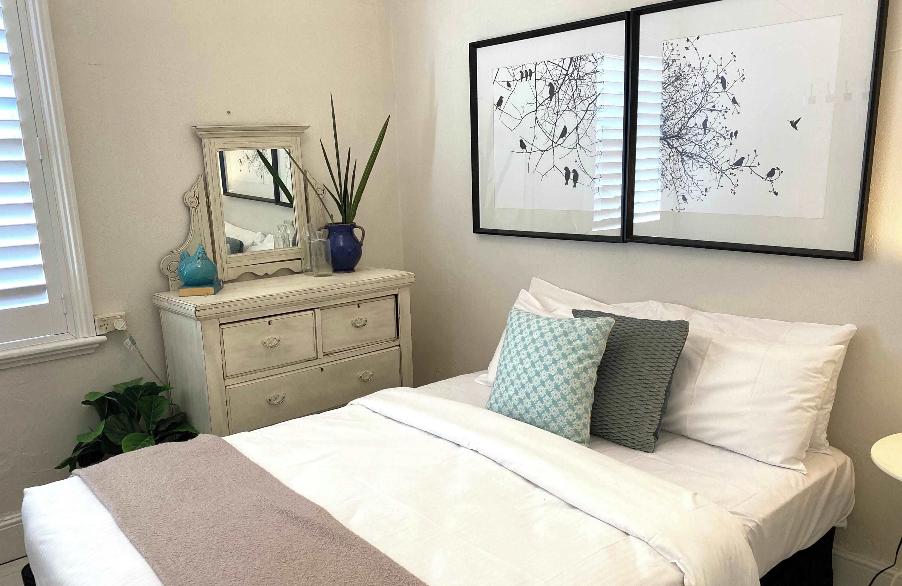 3 bedrooms, iron/ironing board, travel crib, WiFi