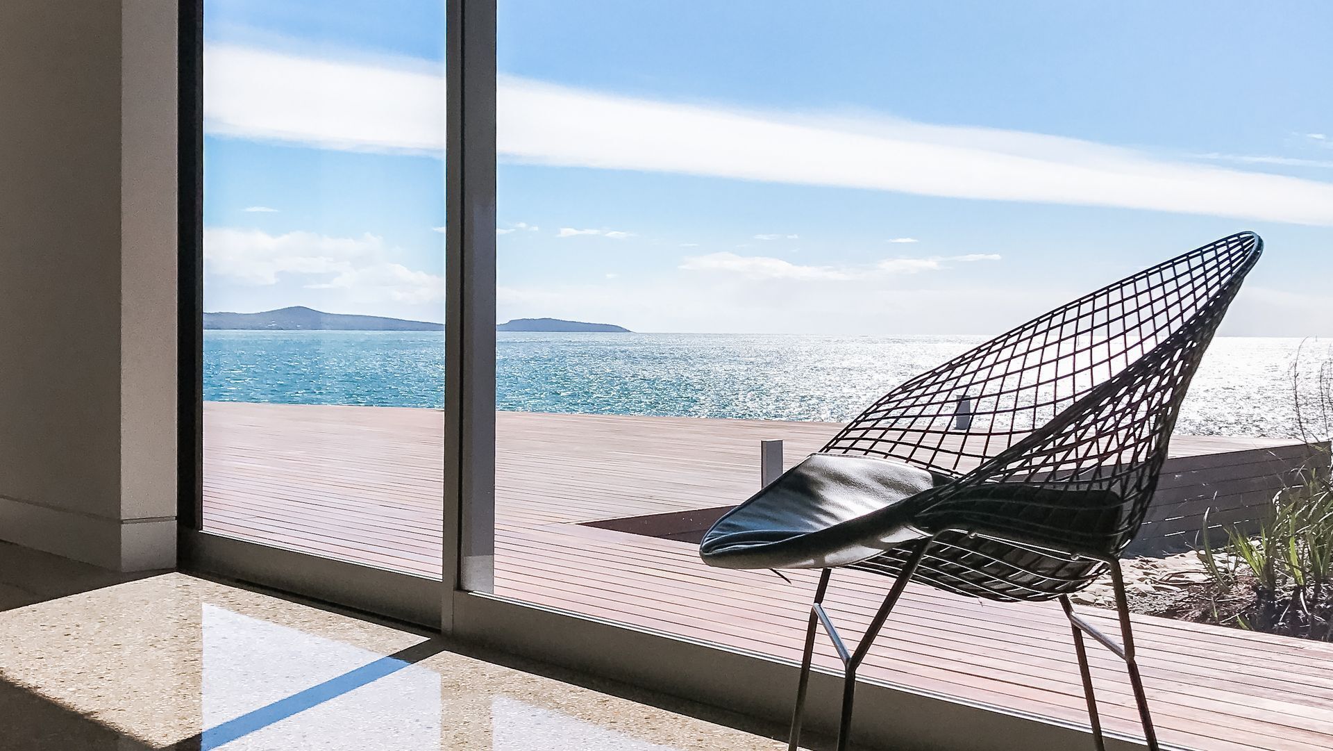 The Low Head Beach House — image 13