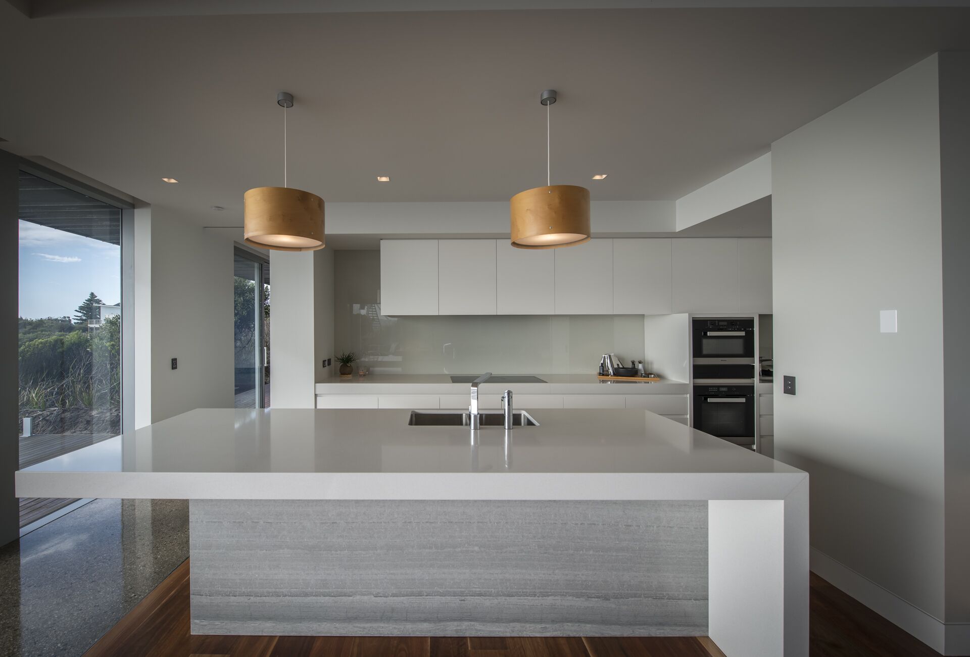 The Low Head Beach House — image 5