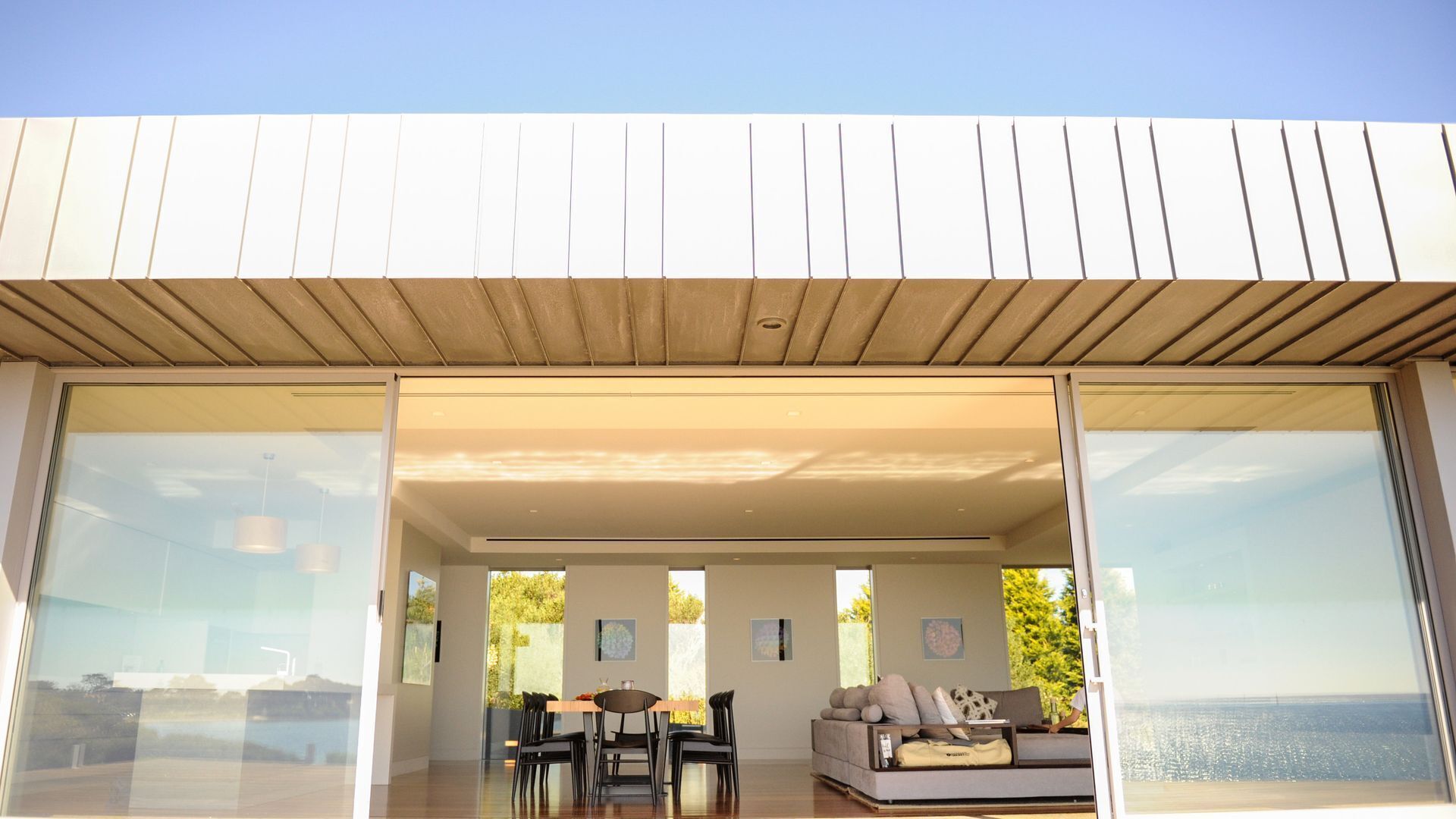 The Low Head Beach House — image 2