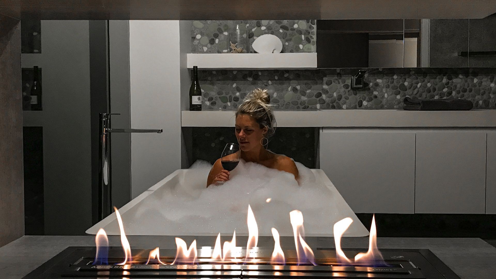 The Low Head Beach House — image 11