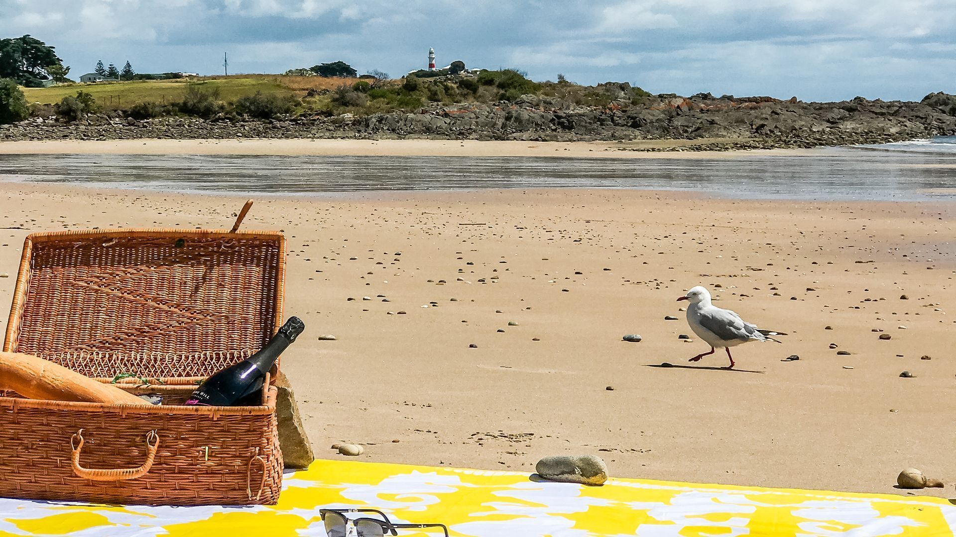 The Low Head Beach House — image 24