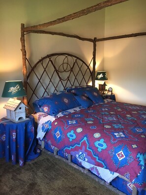 3 bedrooms, bed sheets - 3 BDRM/2 Bath in Windham Mountain Village Walking Distance To Mountain with view (Windham Mountain Village)