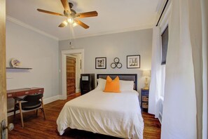 1 bedroom, desk, iron/ironing board, free WiFi