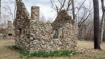 Enceinte de lâhĂ©bergement