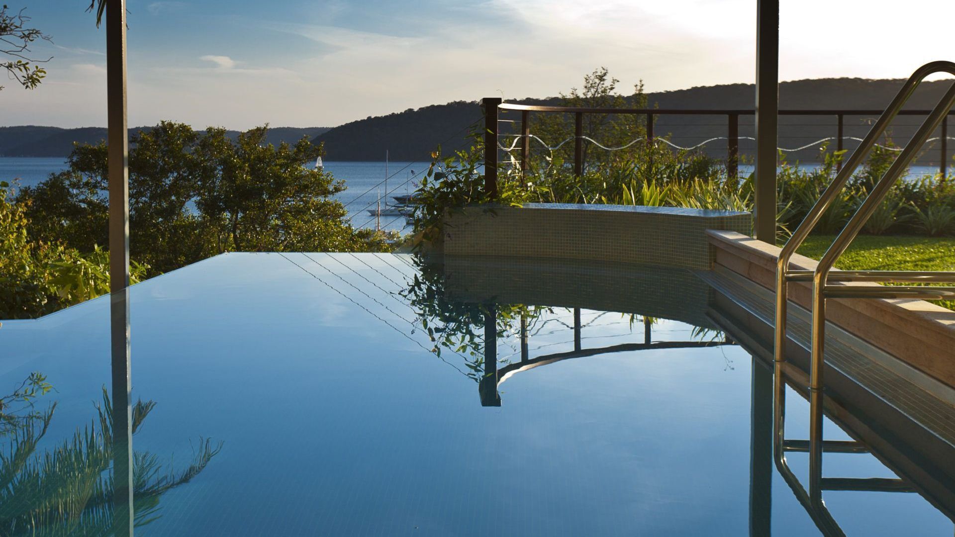 THE GLASS HOUSE by Palm Beach Holiday Rentals — image 4