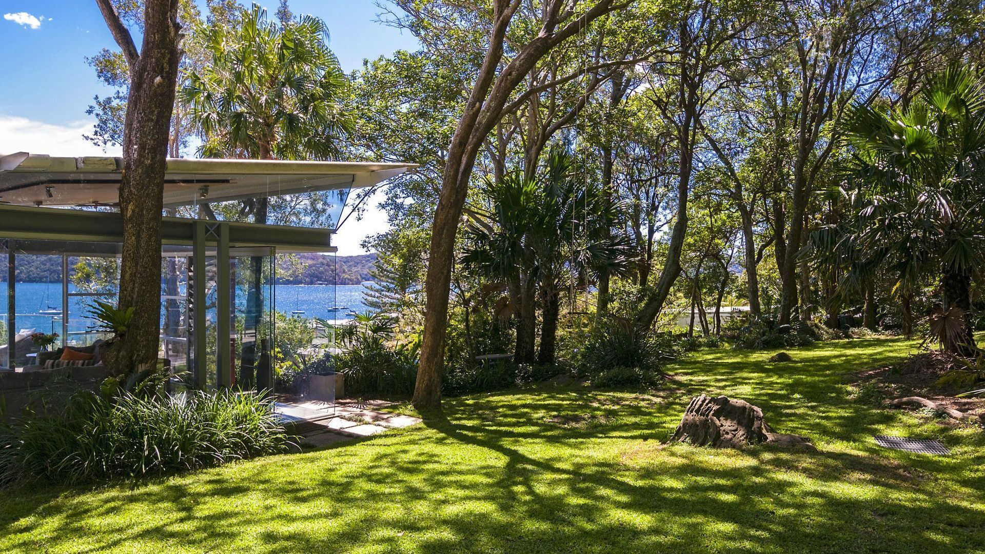 THE GLASS HOUSE by Palm Beach Holiday Rentals — image 13