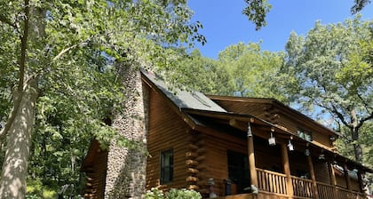 Dog-Friendly Log Home On Fox River IL Near Starved Rock, Porch, Deck, Firepit