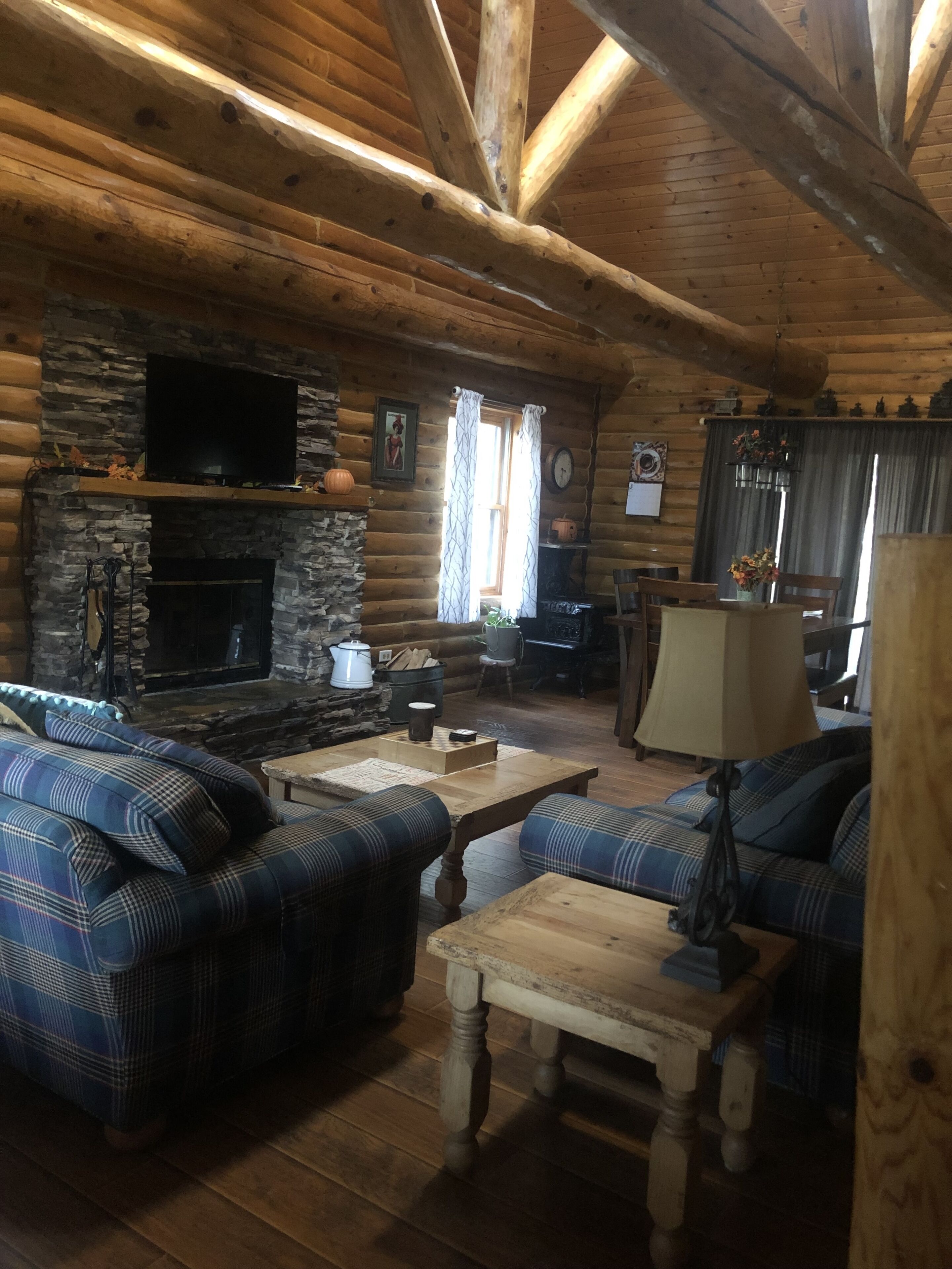 Dog-Friendly Log Home On Fox River IL Near Starved Rock, Porch, Deck, Firepit