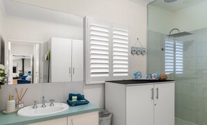 Shower - Goondiwindi Cowes (Cowes)