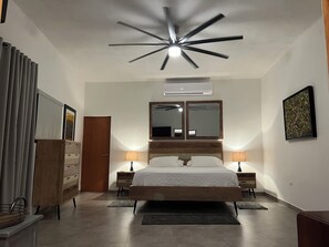 4 camere, ferro/asse da stiro, culla da viaggio, Wi-Fi gratuito