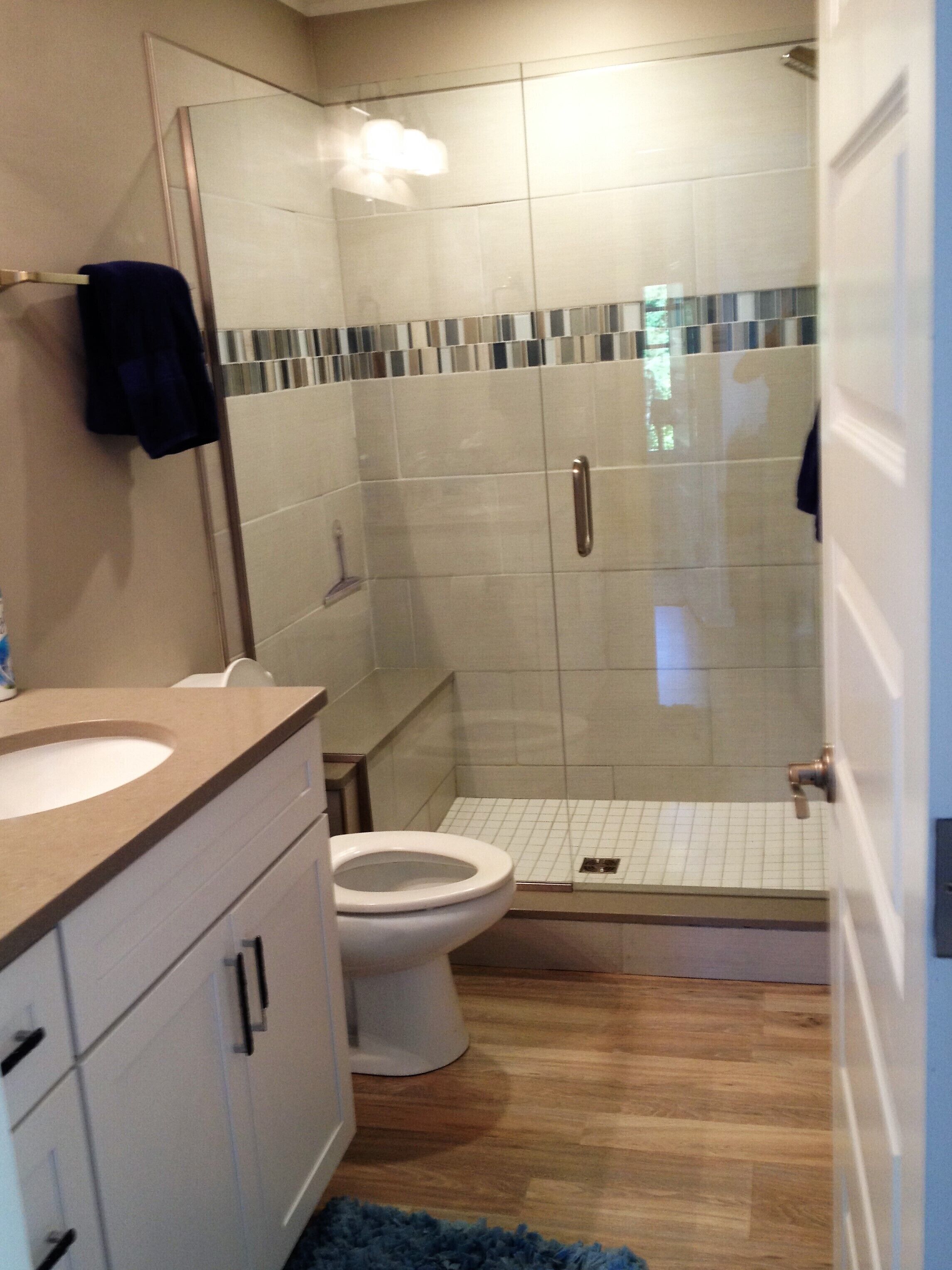 Newly remodeled Coach House on Crooked Lake with new dock 