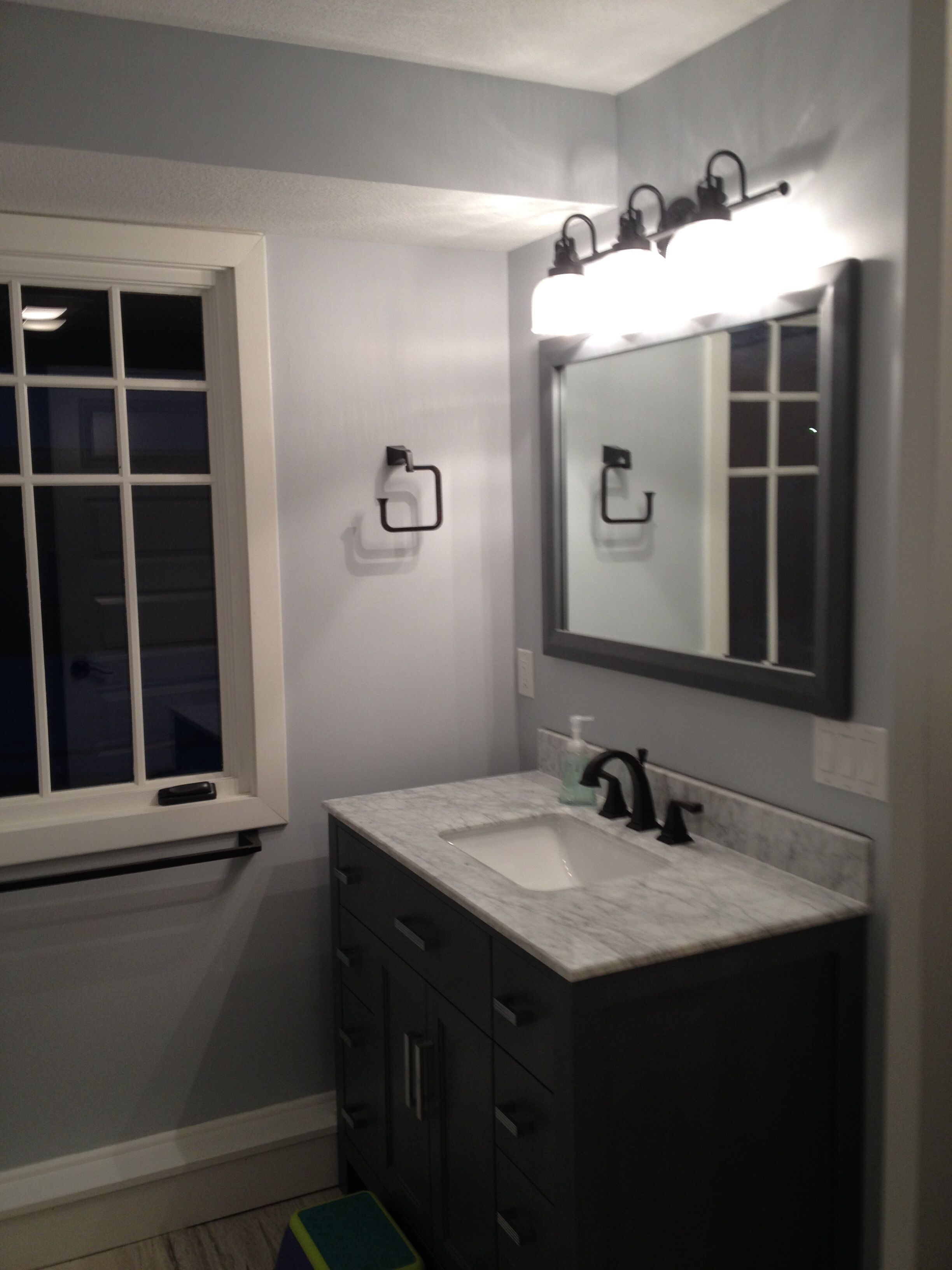 Newly remodeled Coach House on Crooked Lake with new dock 