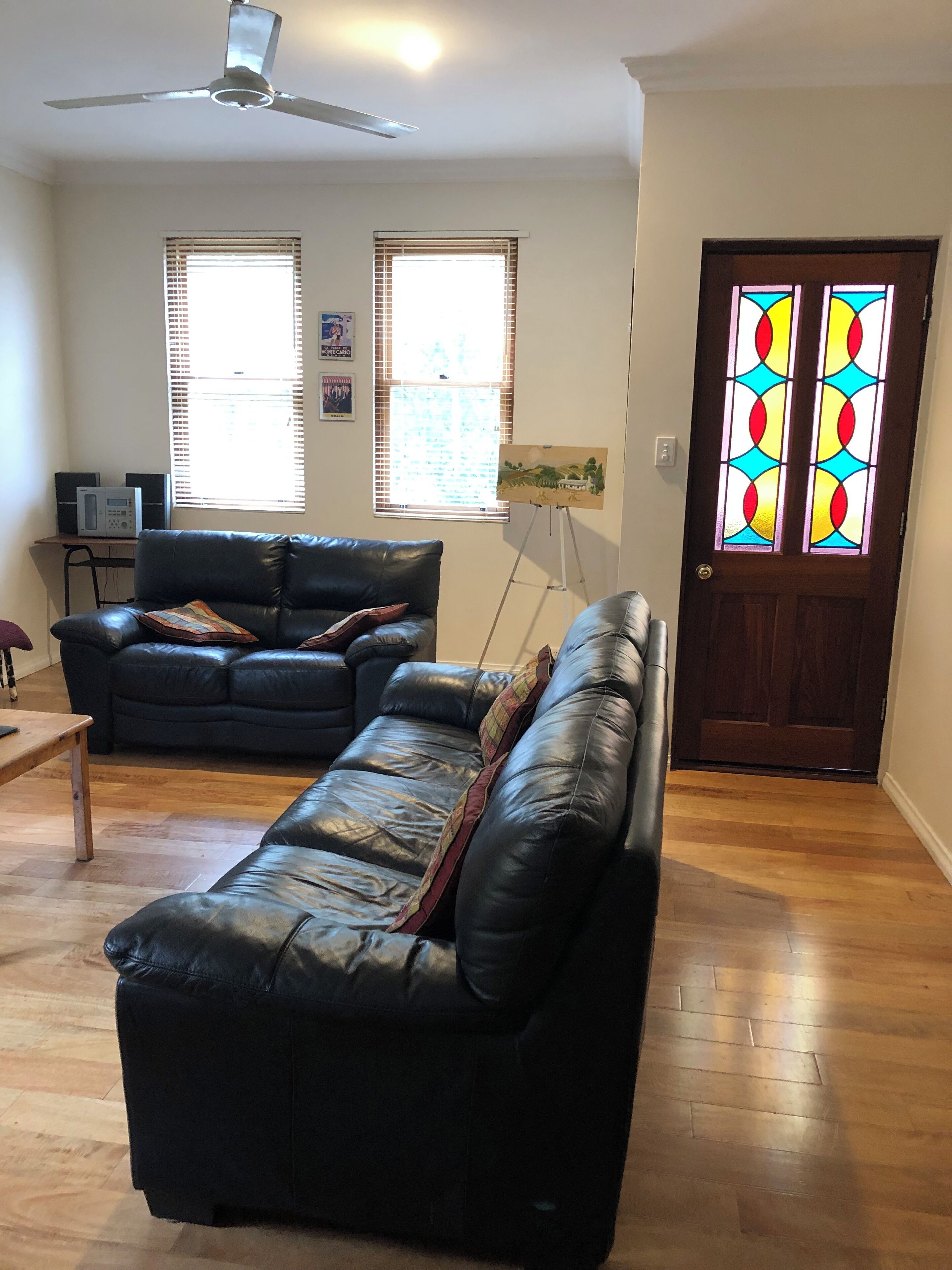 SPACIOUS 2 BRM LIMESTONE WALK TO BEACH