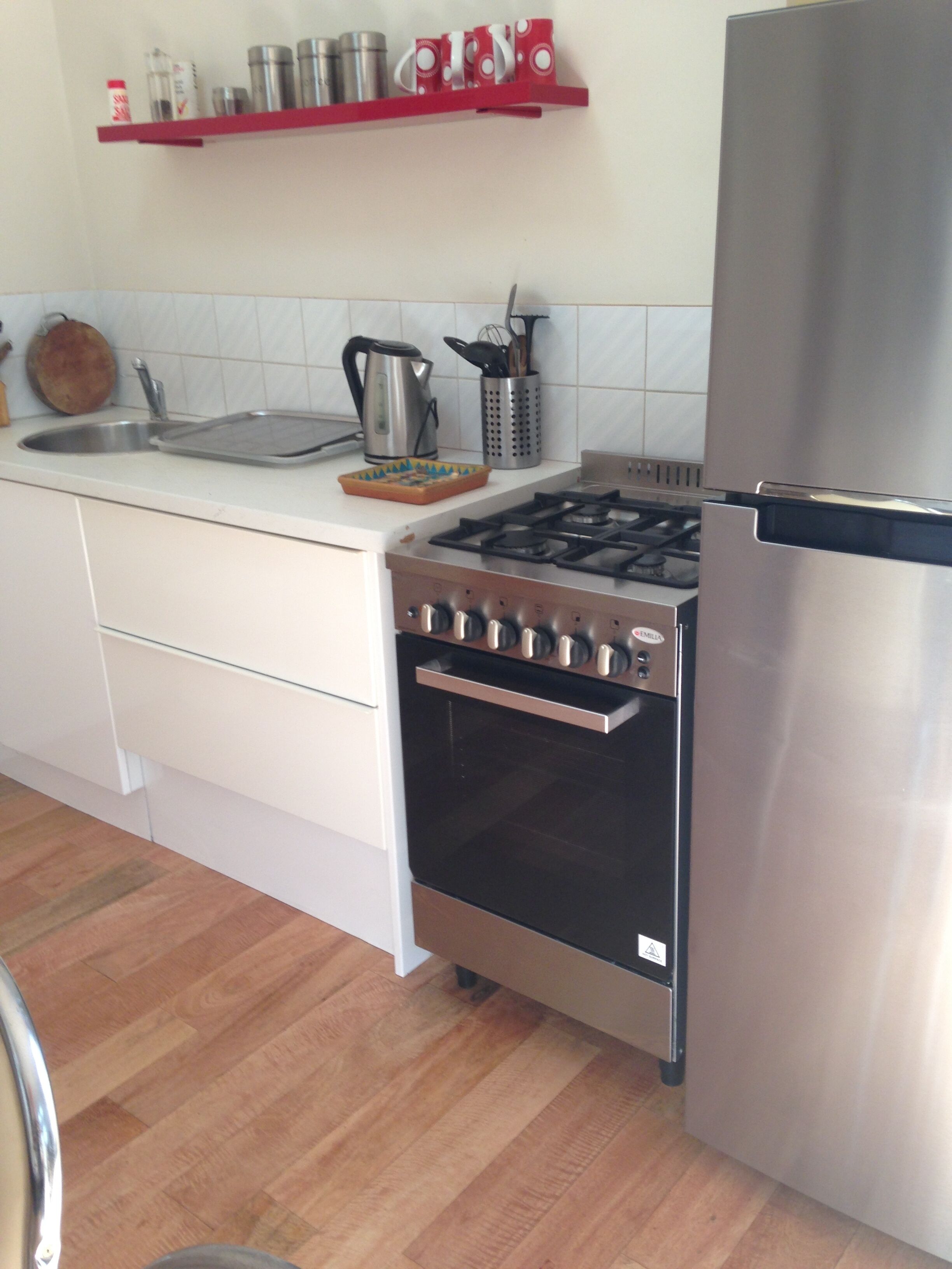 SPACIOUS 2 BRM LIMESTONE WALK TO BEACH