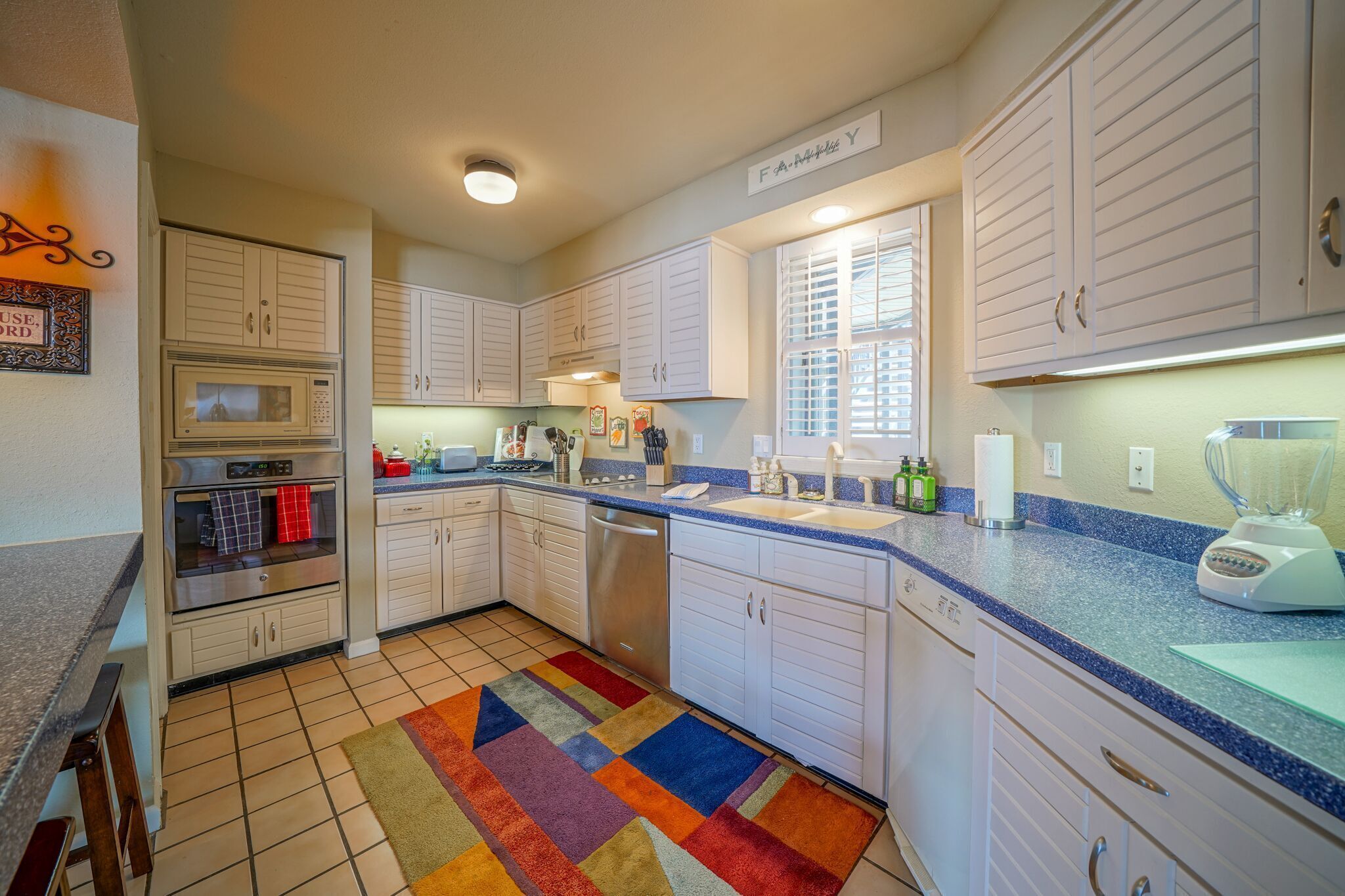 Lake Hamilton 3 Bedrooms 2 Bathrooms Gated Lakefront Condo