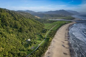 Beach - Secluded, tranquil home by the Beach. Pet-friendly. (Mokihinui)