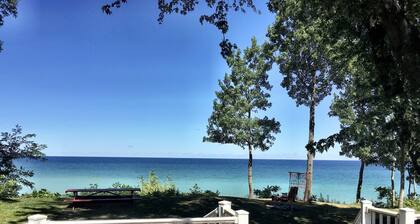 'Luxury' Waterfront Home in Lake Erie Wine Country
