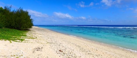 Una playa cerca, toallas de playa