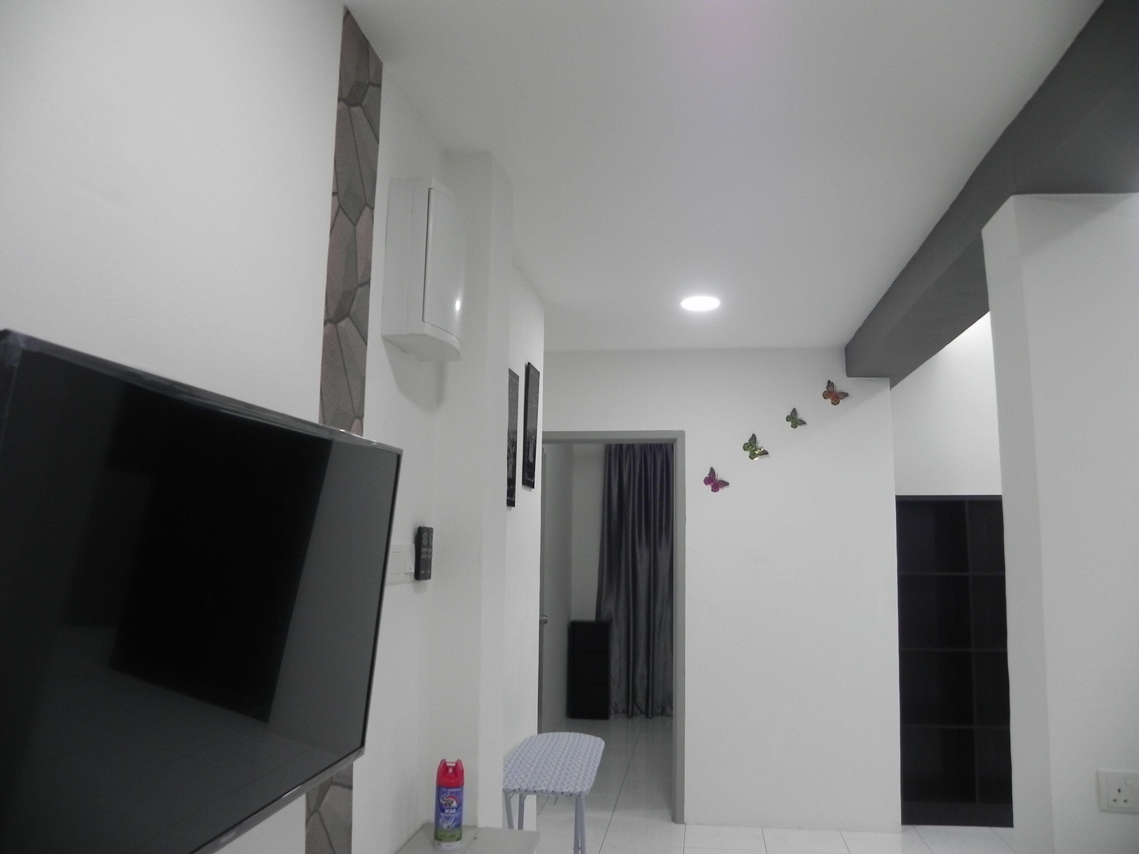 6 間睡房、熨斗/熨衫板