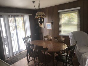 Dining - Peaceful Getaway with 100 Feet of Private Beachfront Access on Lake Huron (Carsonville)