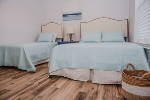 2 habitaciones, tabla de planchar con plancha, wifi y ropa de cama