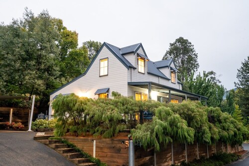 BlueMill Cottage Bright - The Complete Luxury Getaway