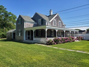 Exterior - CHARMING HISTORIC ISLAND HOME--WEEKLY RENTAL-- OAK BLUFFS (Oak Bluffs)