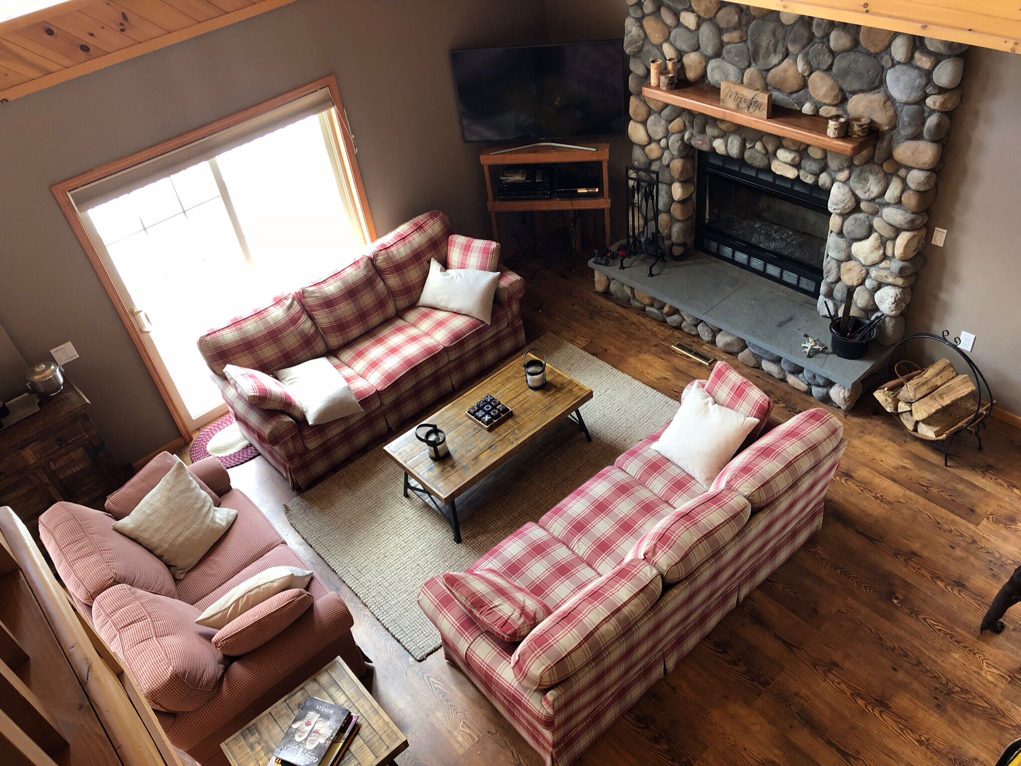 Charming and Private Catskill Chalet