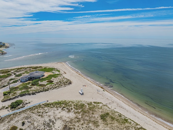 Beach - Cozy Duplex Retreat Close to Beaches! (1814) (West Dennis)