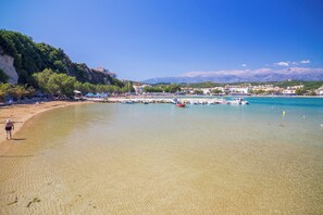 On the beach - DELIGHTFUL STUDIO NEAR SANDY BEACH (Almyrida)