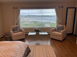 4 chambres, fer et planche à repasser, Wi-Fi gratuit, draps fournis