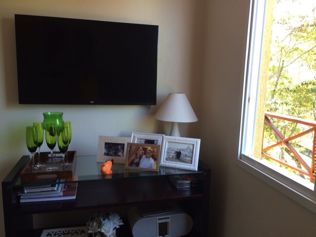 Practicality and Services in Costa Verde