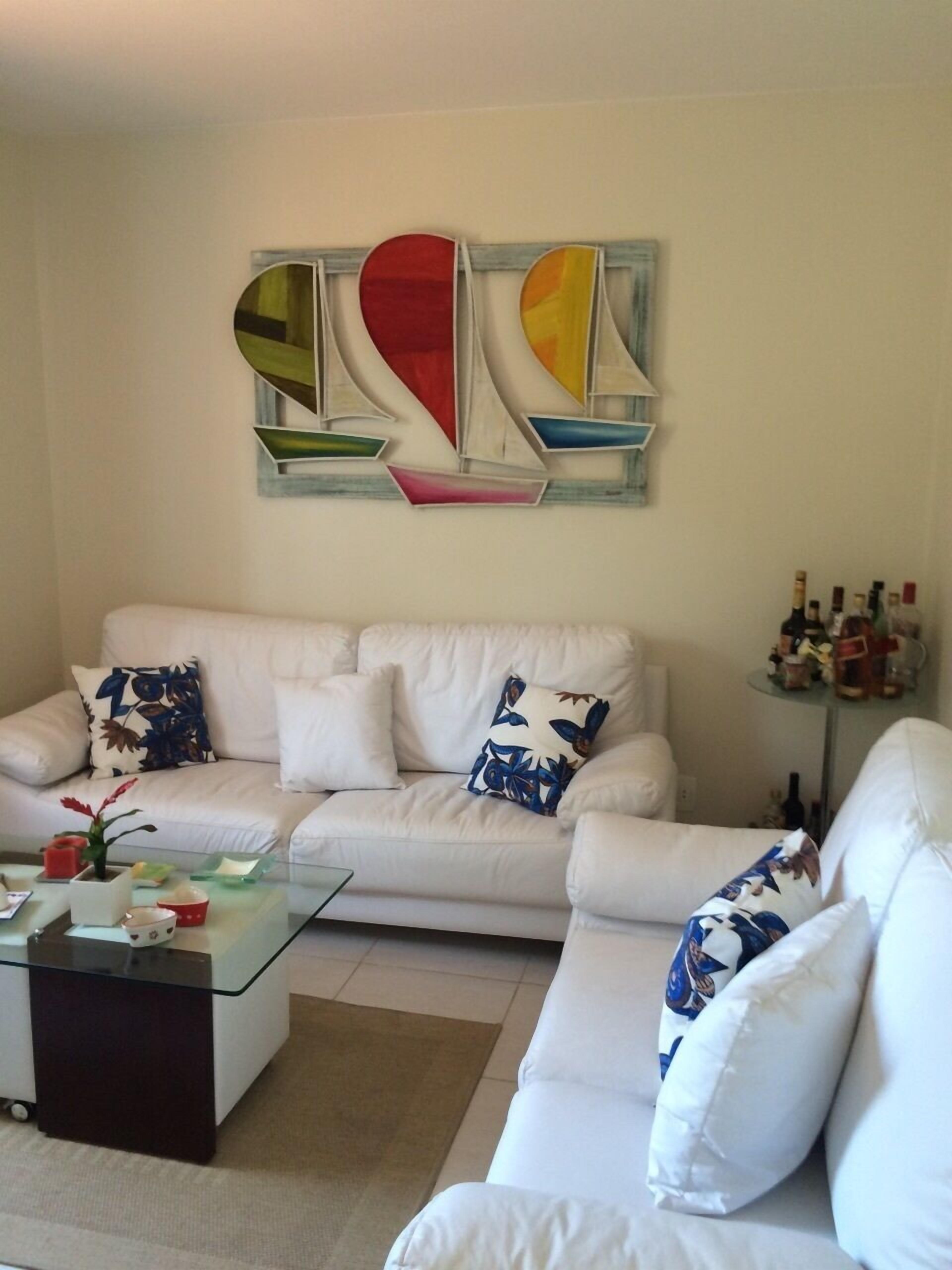 Practicality and Services in Costa Verde