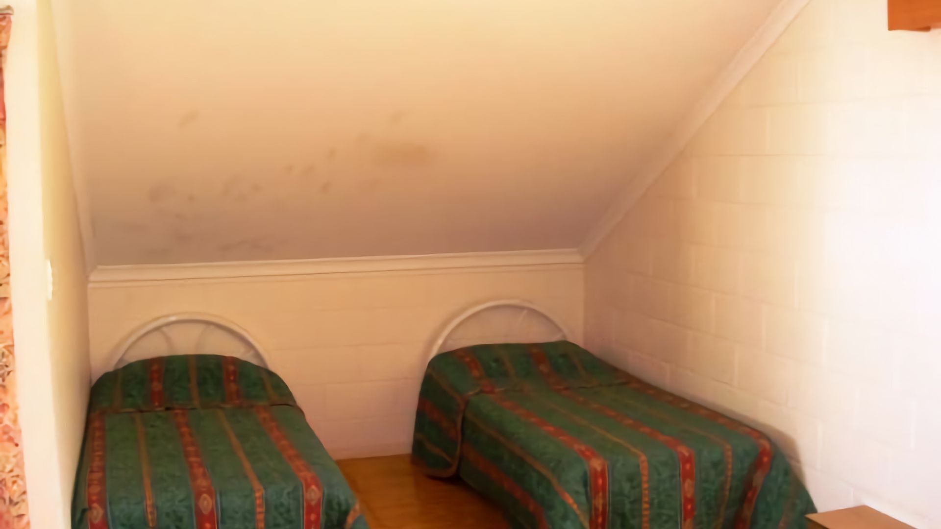 Sand Piper Cottage - Rainbow Beach. Charming and Spacious Beach House - Quiet Location — image 11